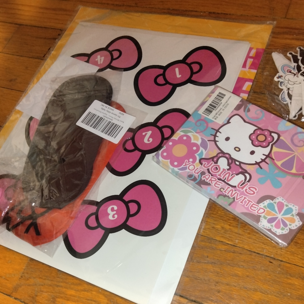 Hello Kitty birthday party supplies - Picture 2 of 3